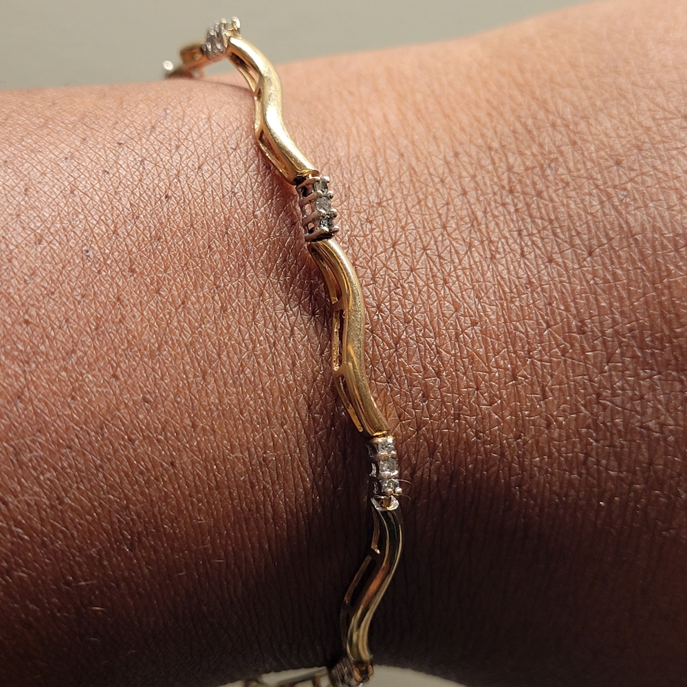 Real! 10kt Gold & Diamonds Tennis Bracelet